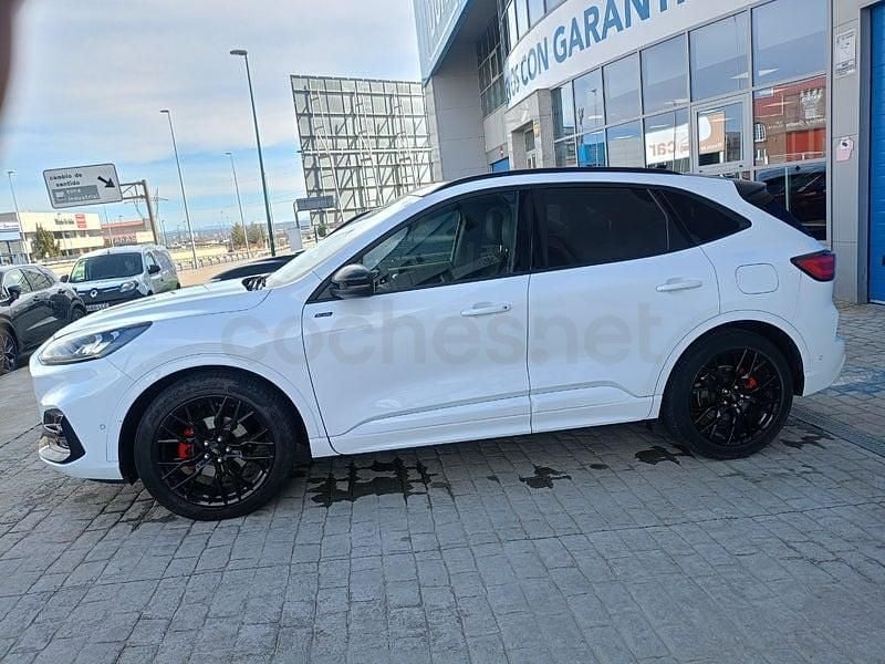 Usado Ford Kuga ST-Line X 190 CV (139 kW) 2024 Blanco SUV