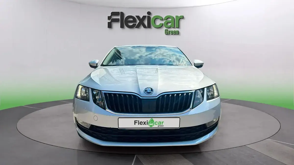 Usado Skoda Octavia Ambition 116 CV (85 kW) 2018 Blanco Berlina