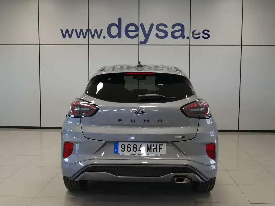 Usado Ford Puma ST-Line 125 CV (91 kW) 2023 Plateado SUV