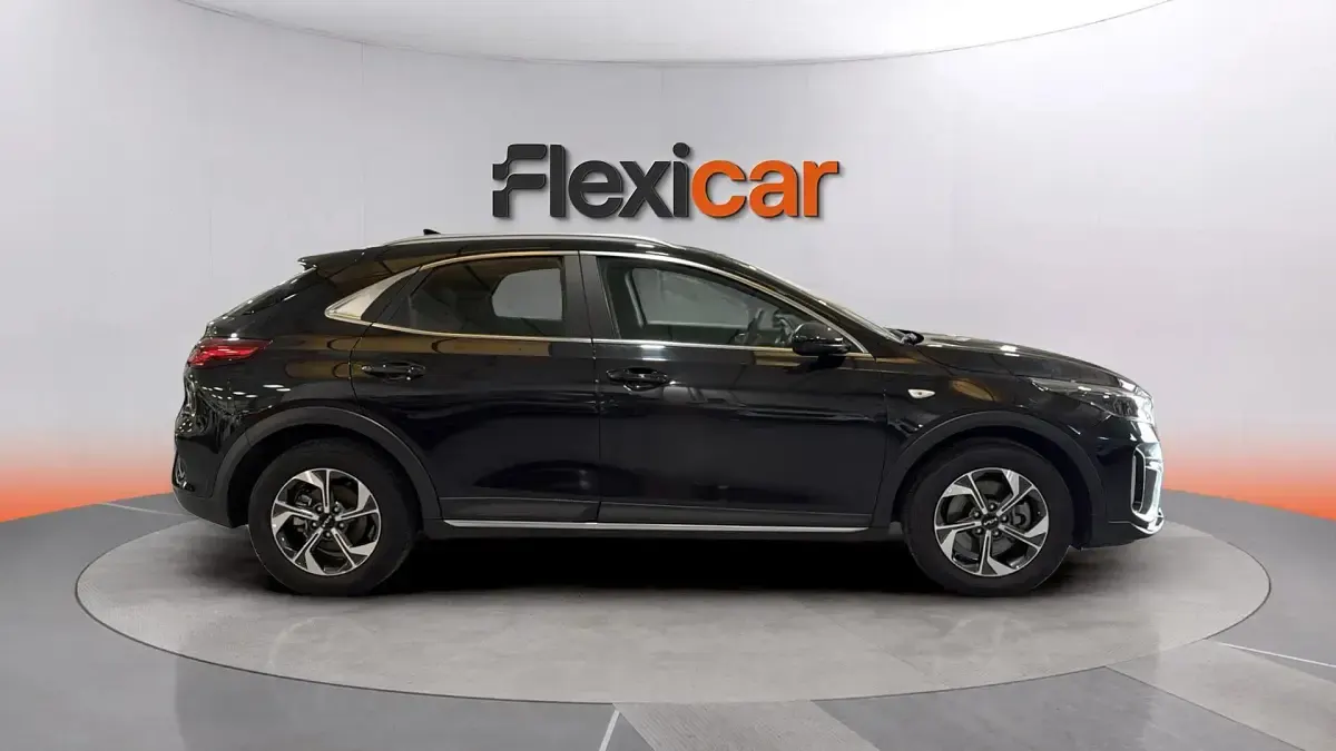 Usado Kia XCeed 101 CV (74 kW) 2024 Negro SUV