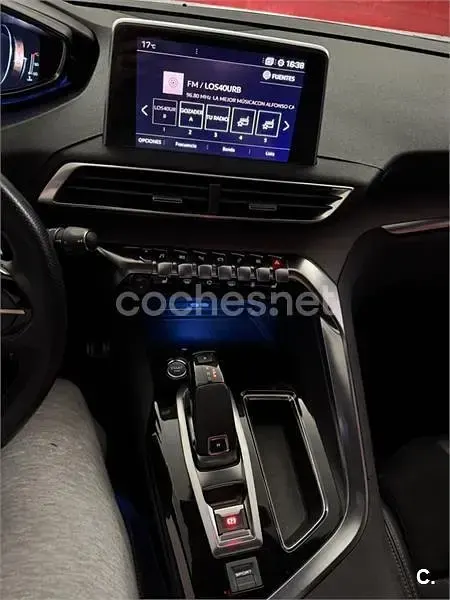 Usado Peugeot 3008 GT 180 CV (132 kW) 2018 Gris / plata SUV