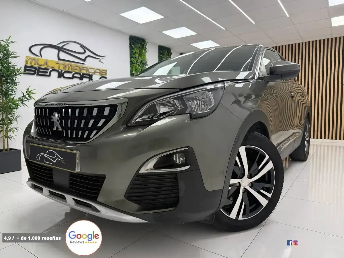 Usado Peugeot 3008 Allure 130 CV (95 kW) 2020 Verde SUV