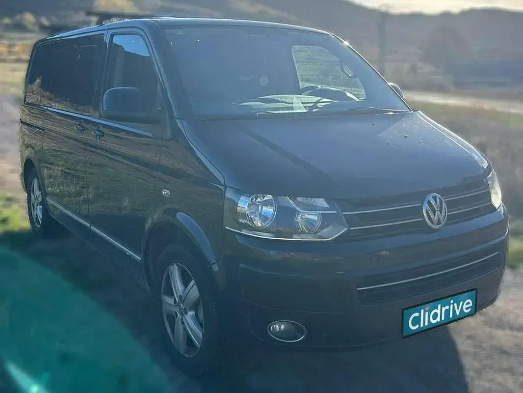 Usado VW Multivan Highline 179 CV (131 kW) 2010 Negro Monovolumen