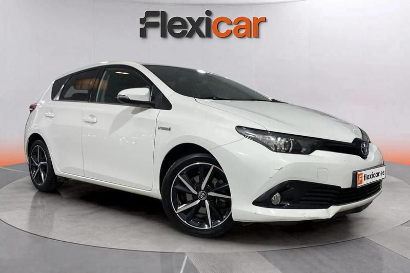 Blanco Usado 2018 Toyota Auris Hybrid Edition Berlina | 13.990 € (Precio justo) - Imagen 1/4