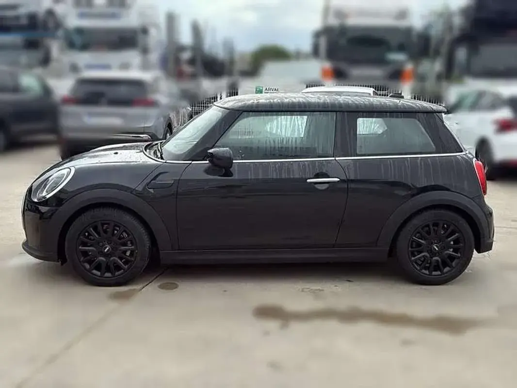 Usado Mini Cooper 136 CV (100 kW) 2022 Negro Utilitario