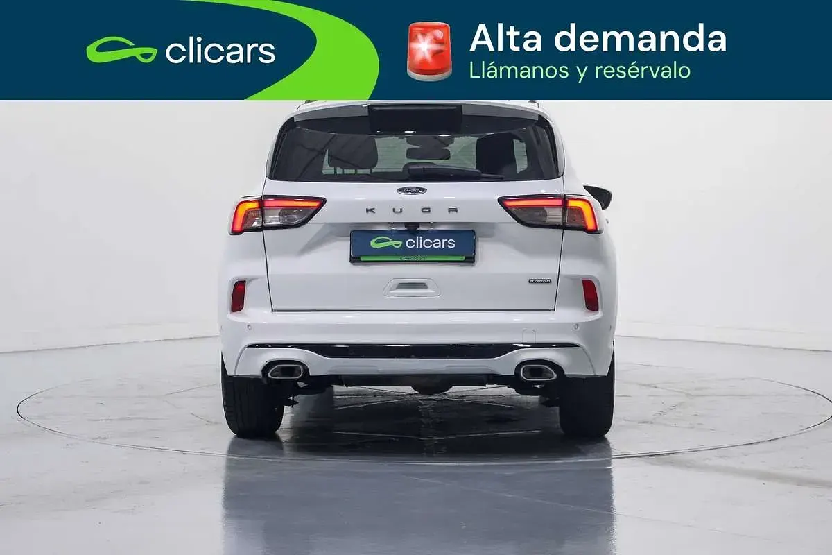 Usado Ford Kuga ST-Line 190 CV (139 kW) 2021 Blanco SUV