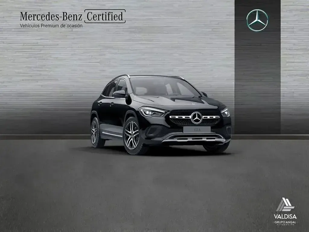 Usado Mercedes GLA180 Progressive 136 CV (100 kW) 2023 Negro noche SUV