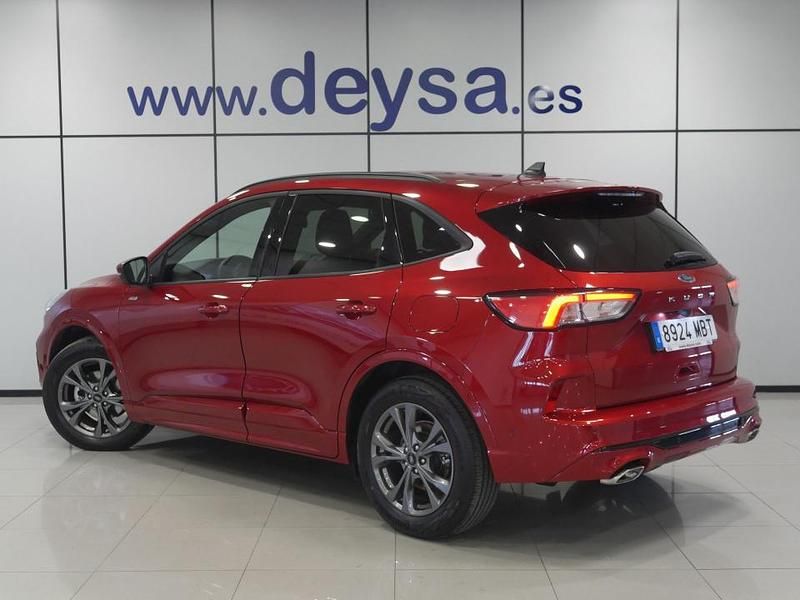 Usado Ford Kuga ST-Line X 150 CV (110 kW) 2022 Rojo SUV