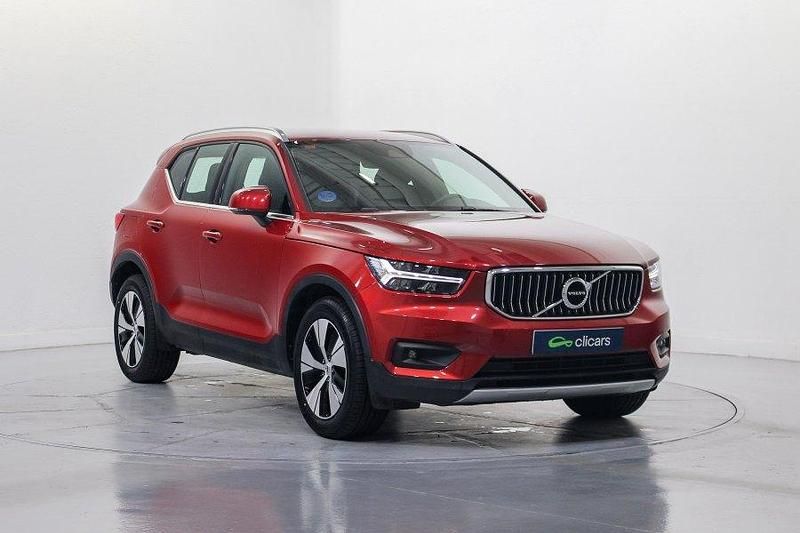 Usado Volvo XC40 Business Edition 262 CV (192 kW) 2020 Rojo SUV