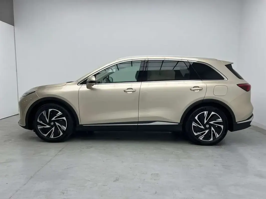Usado MG MGS6 EV Luxury 180 kW (245 CV) 2026 Beige SUV