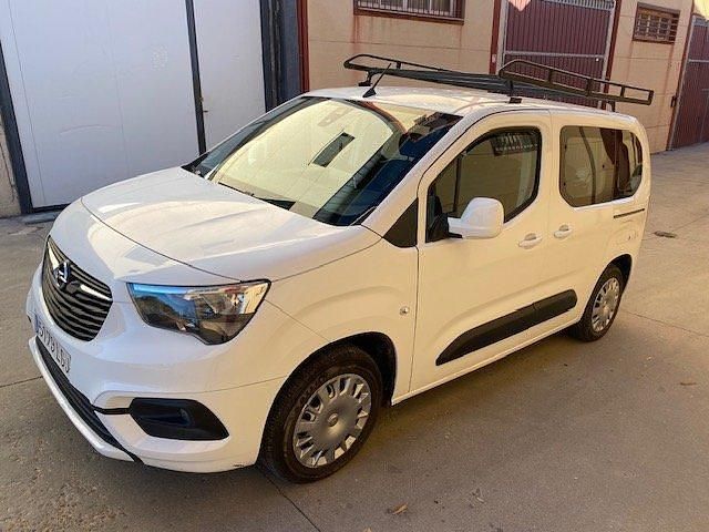 Usado Opel Combo Life Selective 100 CV (73 kW) 2020 Blanco