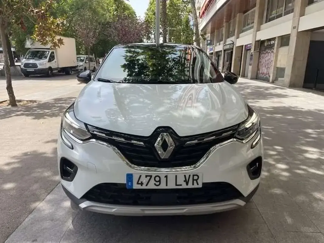 Usado Renault Captur Zen 158 CV (116 kW) 2021 Blanco SUV