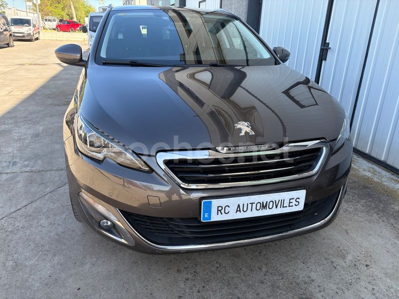 Azul Usado 2015 Peugeot 308 Active Familiar | 11.599 € (Un poco caro) - Imagen 1/4