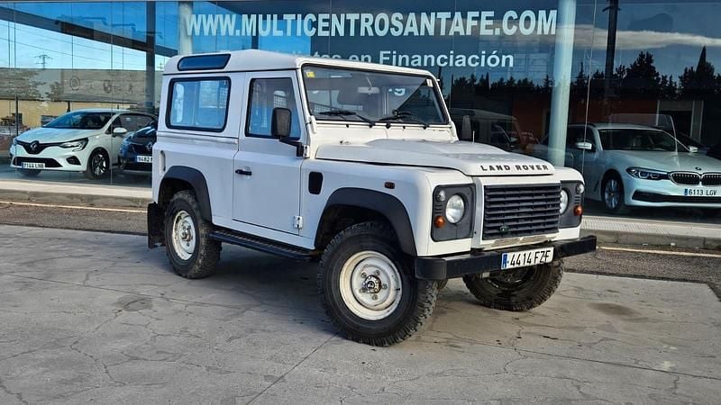 Usado Land Rover Defender 122 CV (89 kW) 2008 Blanco Familiar