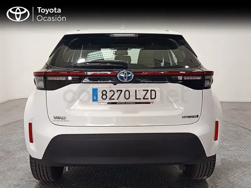 Usado Toyota Yaris Cross Active 116 CV (85 kW) 2022 Blanco SUV
