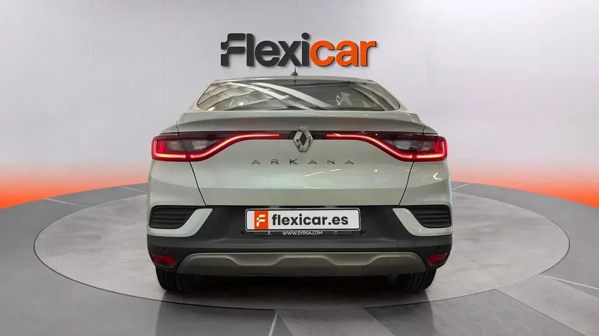 Usado Renault Arkana Intens 140 CV (102 kW) 2021 Blanco SUV