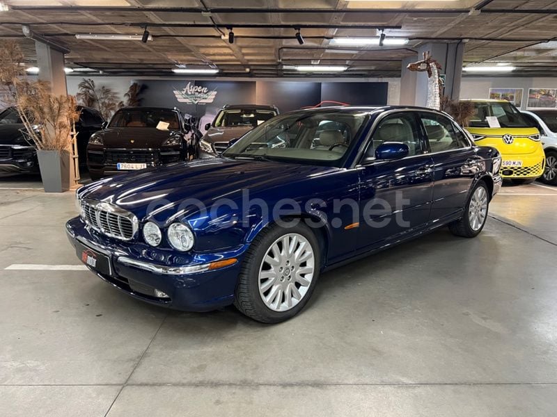 Azul Usado 2005 Jaguar XJ8 Executive Berlina | 9995 € - Imagen 1/4