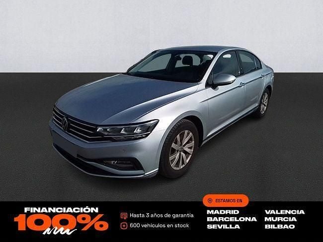 Usado VW Passat 122 CV (89 kW) 2021 Gris Berlina