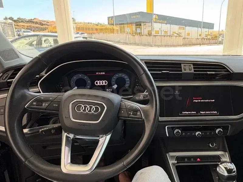Usado Audi Q3 150 CV (110 kW) 2022 Negro SUV