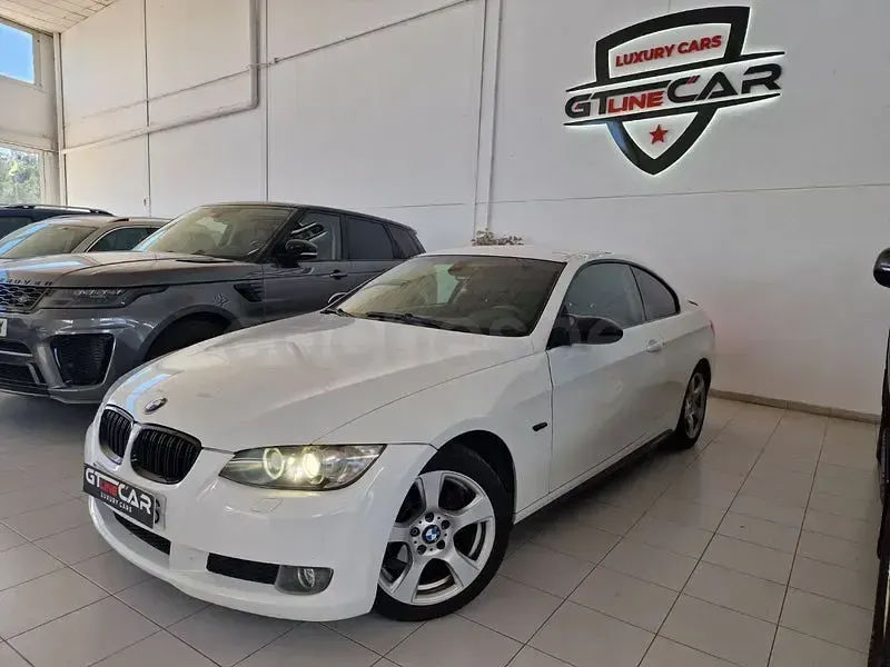 Usado BMW 320 Comfort Edition 170 CV (125 kW) 2008 Blanco Coupe