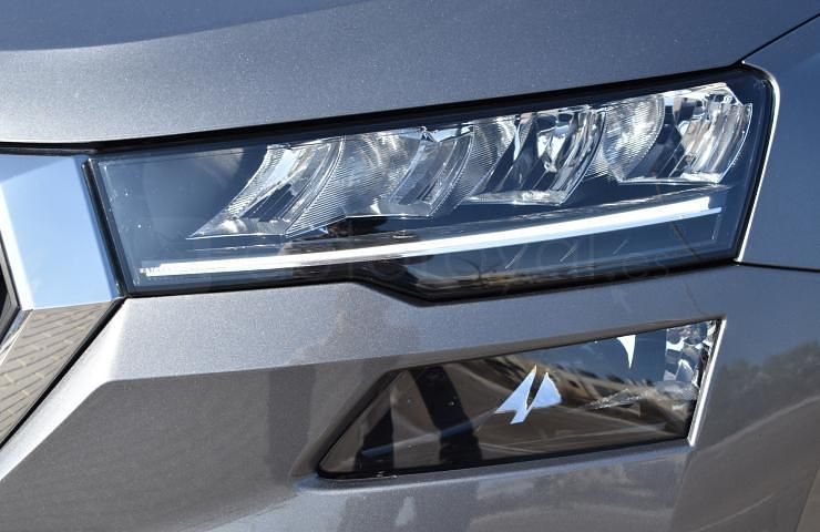 Usado Skoda Karoq Ambition 150 CV (110 kW) 2018 Negro SUV