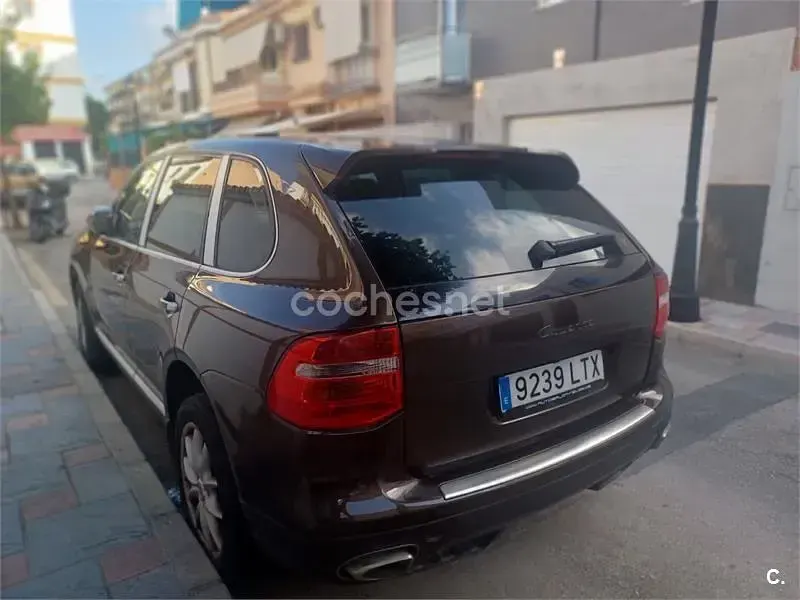 Usado Porsche Cayenne Diesel 240 CV (176 kW) 2010 Negro SUV