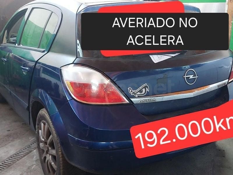 Usado Opel Astra Enjoy 100 CV (73 kW) 2006 Azul Berlina