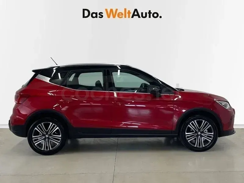 Usado Seat Arona FR 115 CV (84 kW) 2024 Granate SUV