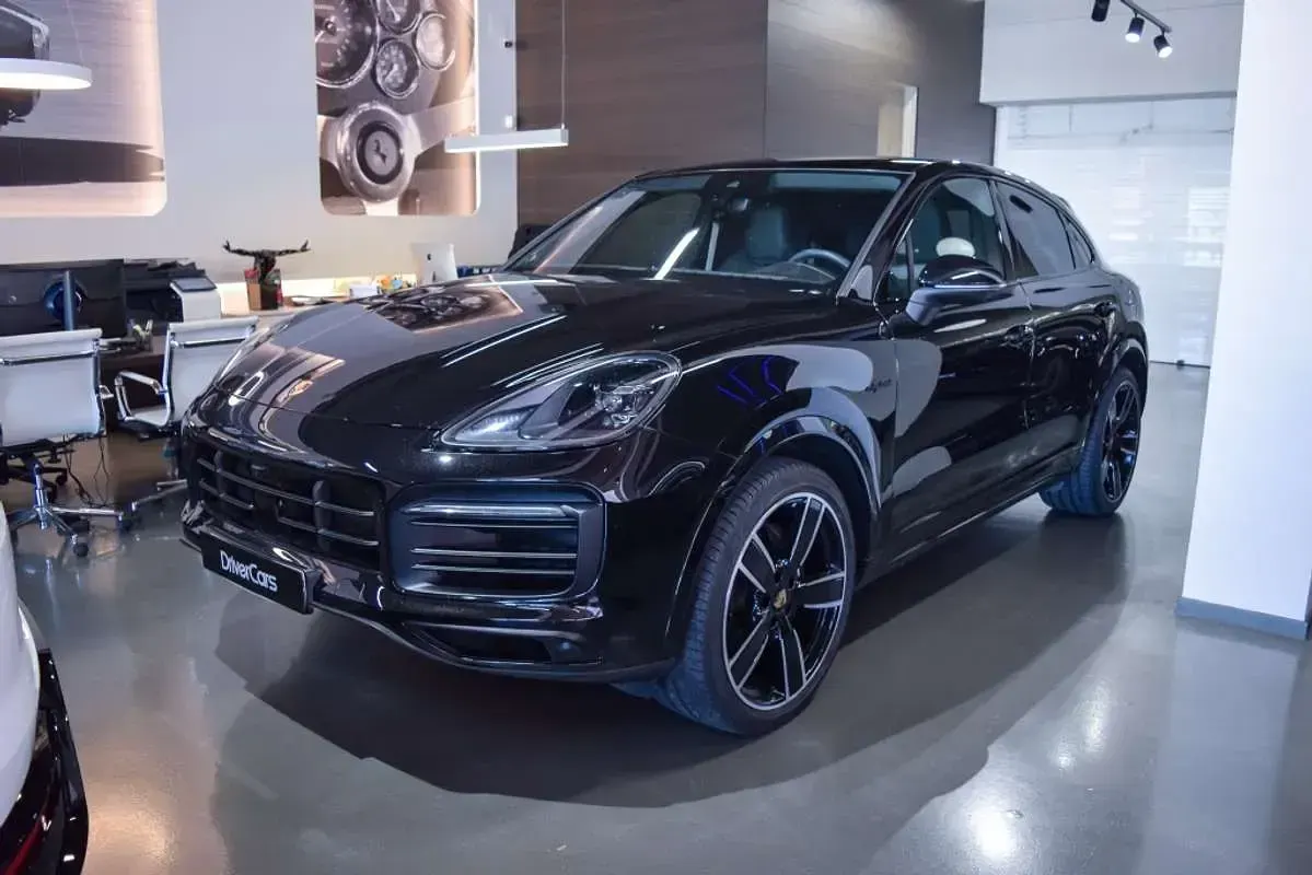 Usado Porsche Cayenne Platinum Edition 462 CV (339 kW) 2023 Negro SUV