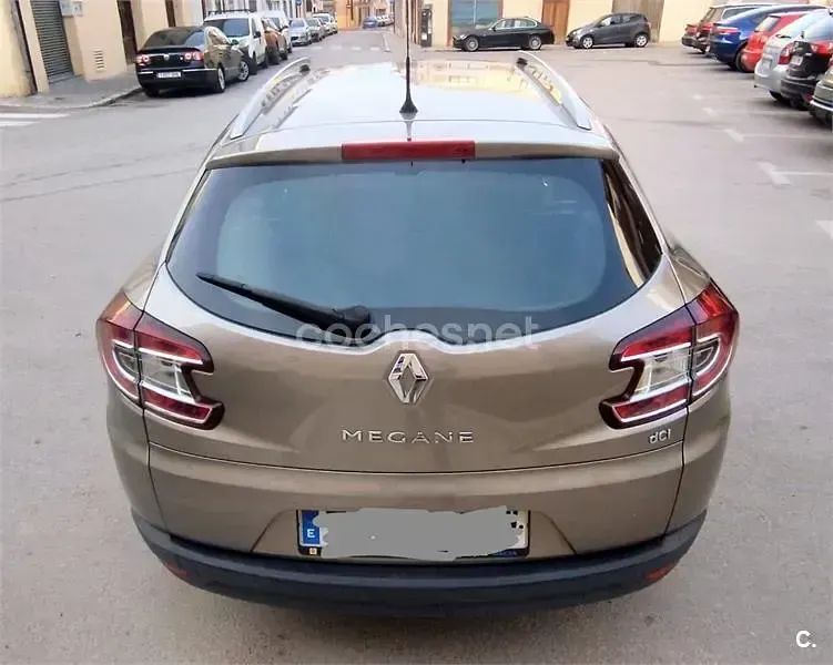 Używany Renault Mégane GrandTour Bose Edition 110 KM (80 kW) 2012 Beżowy Kombi