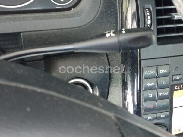 Usado Mercedes A180 Exclusive 109 CV (80 kW) 2010 Azul Monovolumen