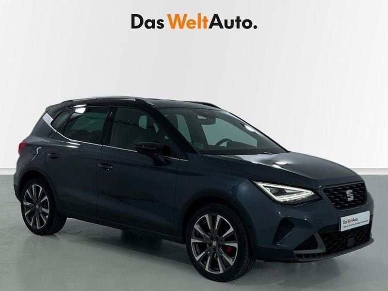 Usado Seat Arona FR 115 CV (84 kW) 2024 Gris SUV