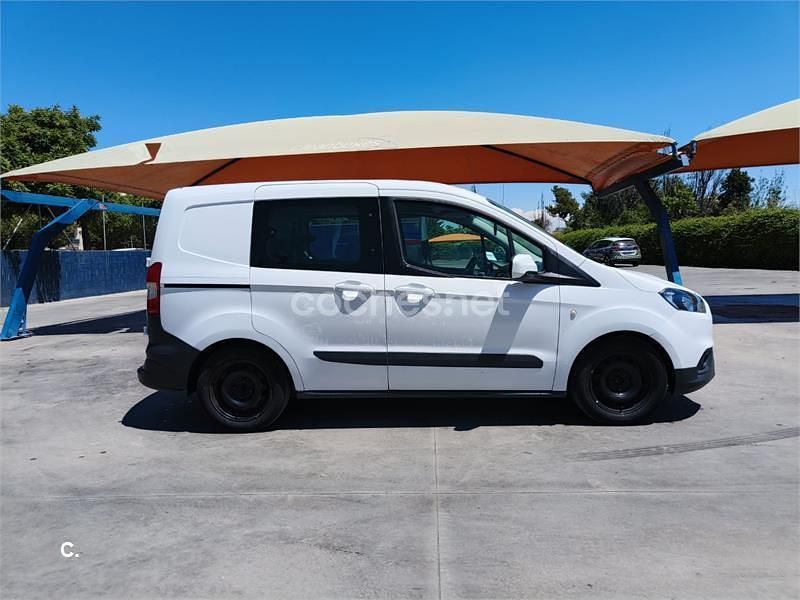 Usado Ford Transit Connect Trend 100 HP (73 kW) 2017 Branco Monovolume