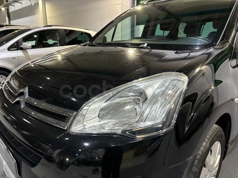 Usado Citroën Berlingo XTR 100 CV (73 kW) 2016 Negro Monovolumen