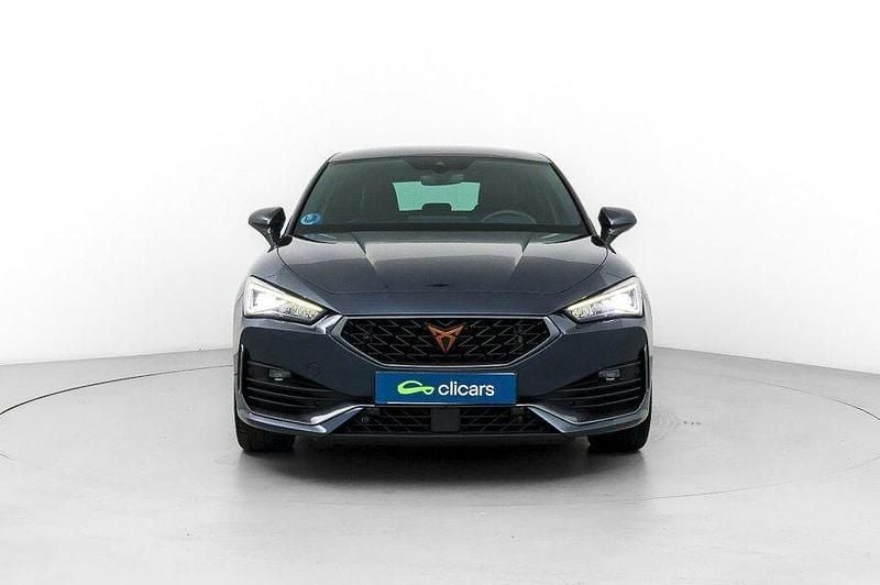 Usado Cupra Leon 150 CV (110 kW) 2022 Gris / plata Berlina