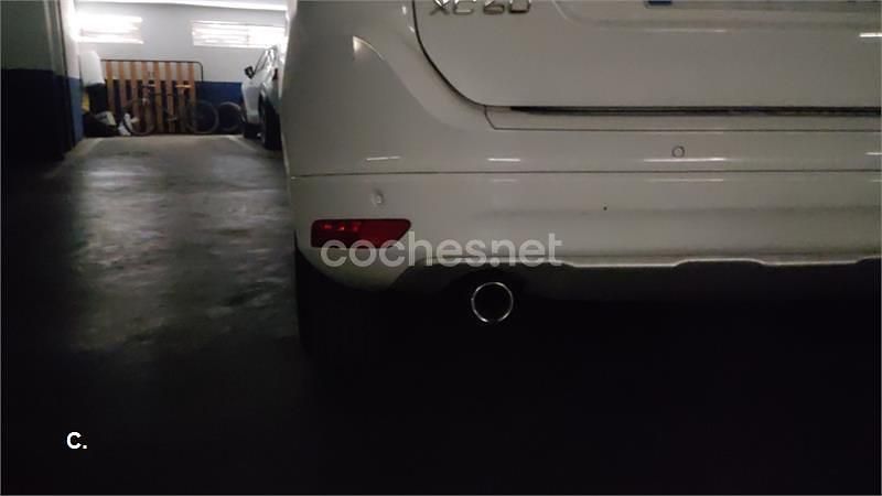 Usado Volvo XC60 Kinetic 136 CV (100 kW) 2016 Blanco SUV