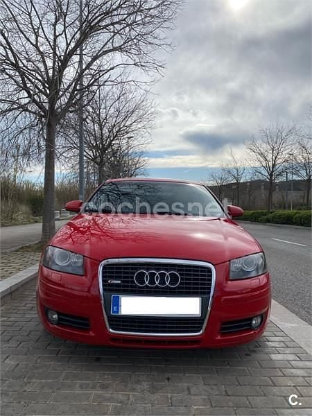 Usado Audi A3 Attraction 140 CV (102 kW) 2007 Rojo Utilitario