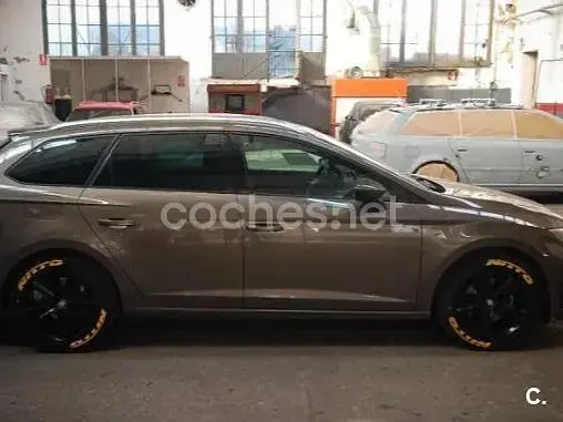 Usado Seat Leon ST FR 150 CV (110 kW) 2016 Marrón Familiar
