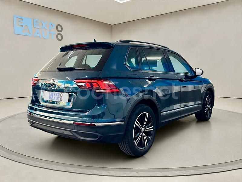 Usado VW Tiguan Life 150 CV (110 kW) 2021 Verde SUV
