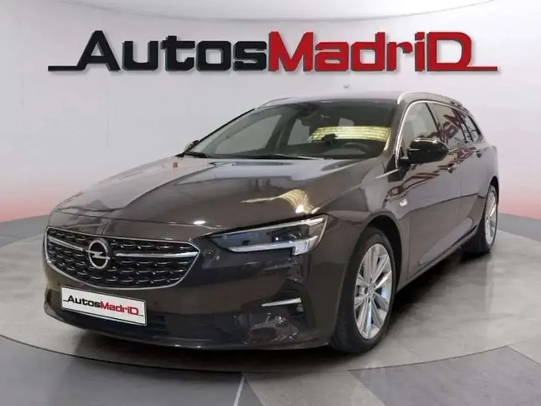 Usado Opel Insignia Business Elegance 174 CV (127 kW) 2021 Marrón Familiar