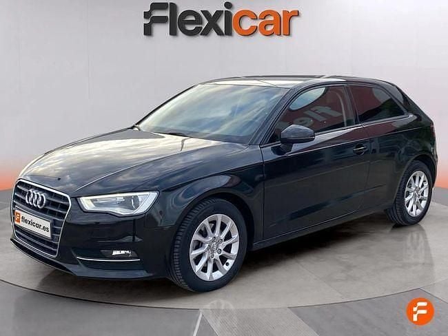 Usado Audi A3 Ambiente 110 CV (80 kW) 2014 Negro Utilitario