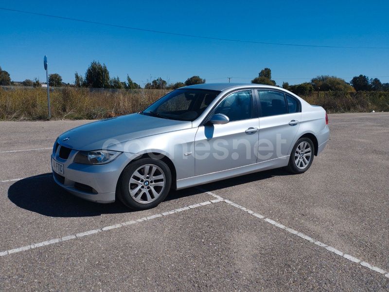 Gris / plata Usado 2007 BMW 320 Berlina | 5600 € (Buen precio) - Imagen 1/4