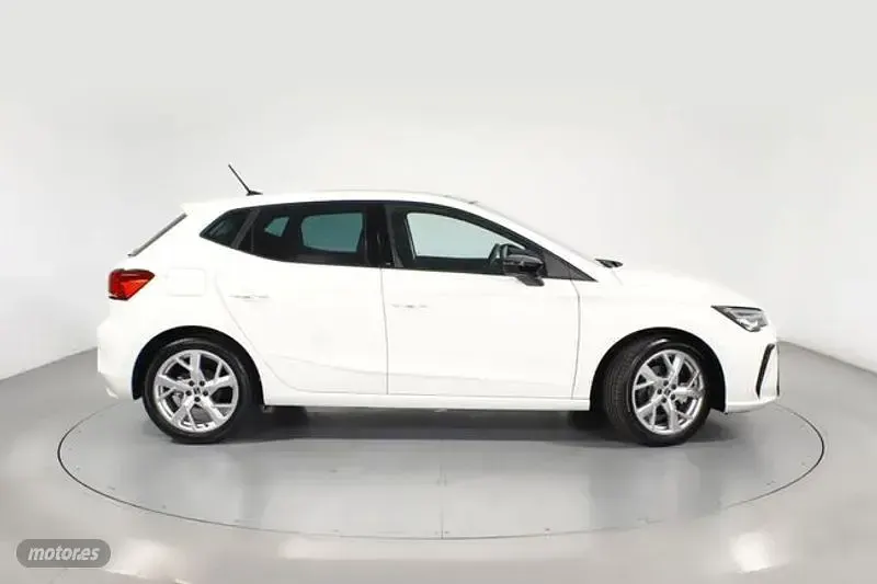 Nuevo Seat Ibiza FR 115 CV (84 kW) 2026 Blanco Utilitario