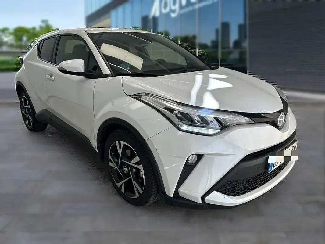 Usado Toyota C-HR+ Advance 98 CV (72 kW) 2022 Blanco SUV