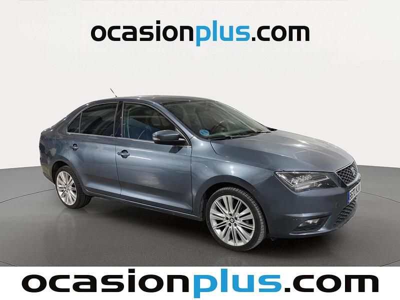 Usado Seat Toledo XCELLENCE 110 CV (80 kW) 2018 Gris Berlina