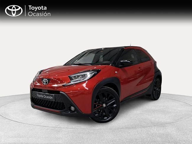 Usado Toyota Aygo X 72 CV (52 kW) 2024 Granate SUV