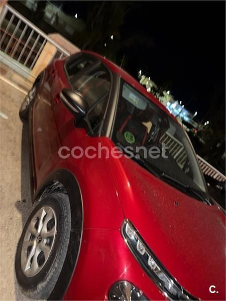 Usado Citroën C3 Feel 82 CV (60 kW) 2020 Rojo Berlina