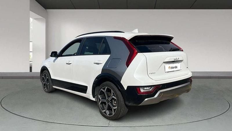 Usado Kia Niro 141 CV (103 kW) 2022 Blanco SUV
