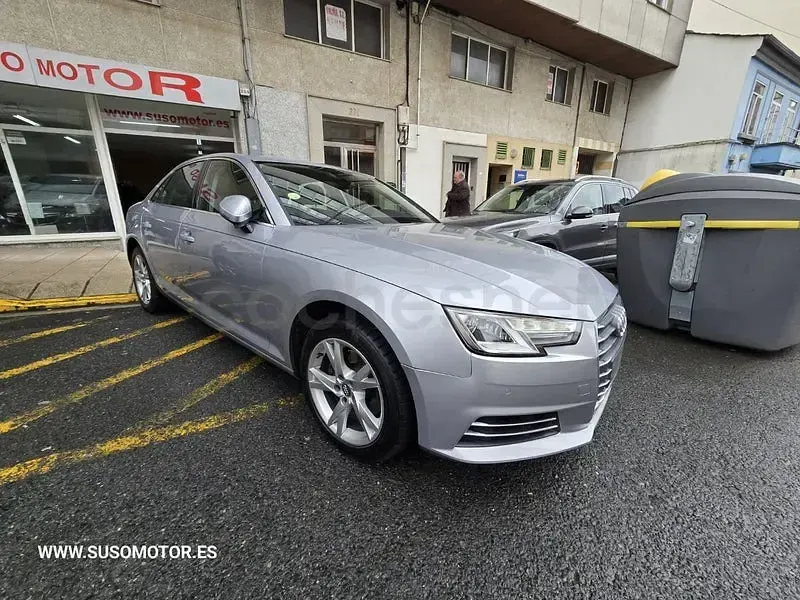 Usado Audi A4 Sport 150 CV (110 kW) 2017 Gris / plata Berlina