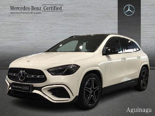 Usado Mercedes GLA220 AMG line 190 CV (139 kW) 2024 Blanco polar SUV
